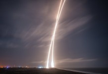 SpaceX rymdraket lyckas med spektakulär landning