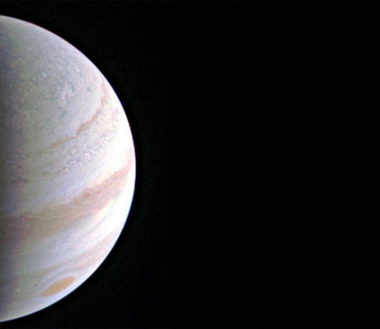 Juno ser Jupiter som vi aldrig sett den förut Jupiter från Juno