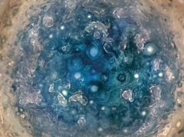 Jupiter – den gäckande jätten NASA/JPL-Caltech/SwRI/MSSS/Betsy Asher Hall/Gervasio Robles