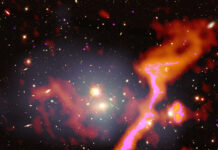 Radioteleskopet LOFAR släpper gigantisk himmelskarta Galaxklustret Abell 1314 i stjärnbilden Stora björnen, på ett avstånd av 460 miljoner ljusår från jorden. Bilden visar storskalig utsändning av radiovågor, som alstras vid kollissionen med ett annat kluster. Bild: Amanda Wilber/LOFAR Surveys Team/NASA/CXC