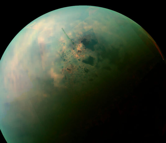 Solsystemets himlakroppar: Titan Titan med sjöar enligt sonden Cassinis infrarödkamera Bild: NASA/JPL-Caltech/SSI
