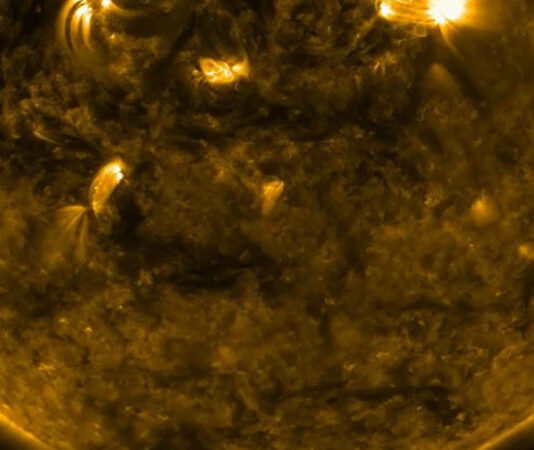 Se Merkurius korsa solen den 11 november 2019 Bild: SDO/NASA