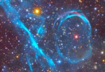 Skal av gas funnet runt livliga superjätten CI Cam CI Cas (Fesen et al.)