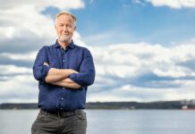 Ny minister blickar mot rymden Nya rymdminister Johan Perhson, Liberalernas partiledare. Bild: Pressbild Liberalerna.