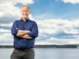 Ny minister blickar mot rymden Nya rymdminister Johan Perhson, Liberalernas partiledare. Bild: Pressbild Liberalerna.