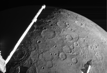 Bepicolombo ankommer äntligen Merkurius Foto från Esa/Jaxa Bepicolombo, 23 juni 2022, under en av många förbiflygningar av Merkurius: https://www.esa.int/ESA_Multimedia/Images/2022/06/BepiColombo_surveys_Mercury_s_rich_geology